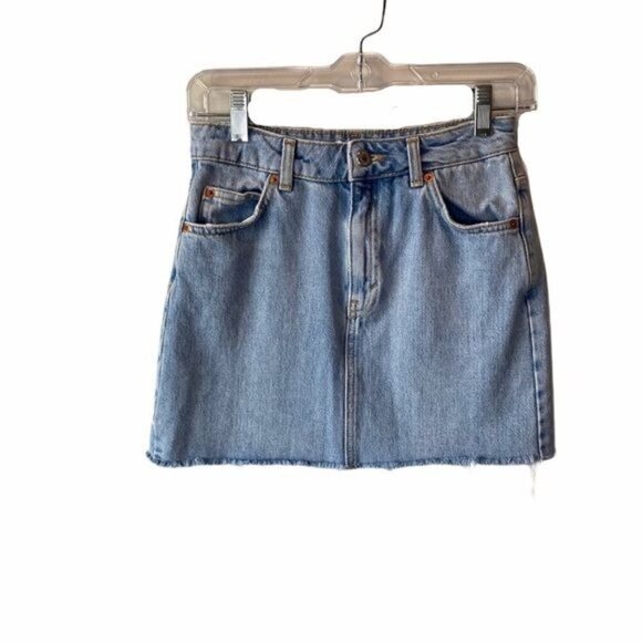 Topshop Denim Mini Skirt Light Wash Blue 2 - Picture 1 of 10